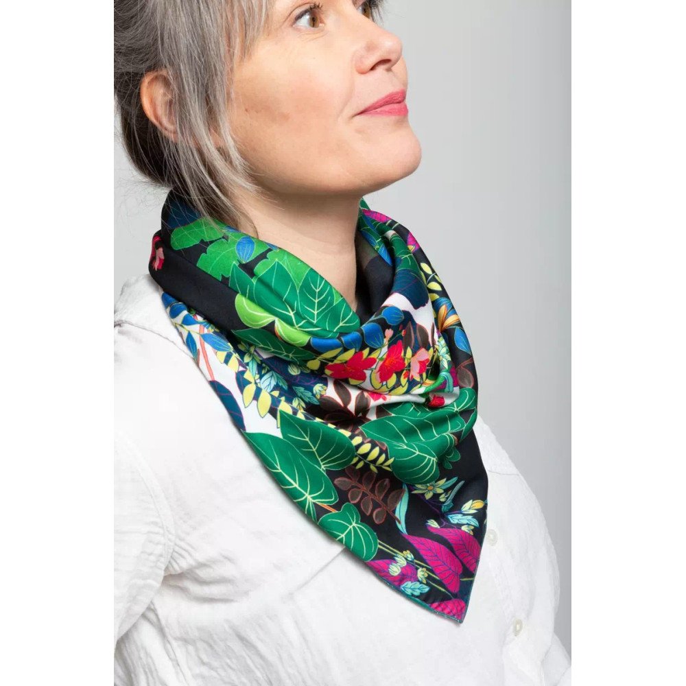 Foulard Botanica - Motif floral multicolore sur fond noir et blanc